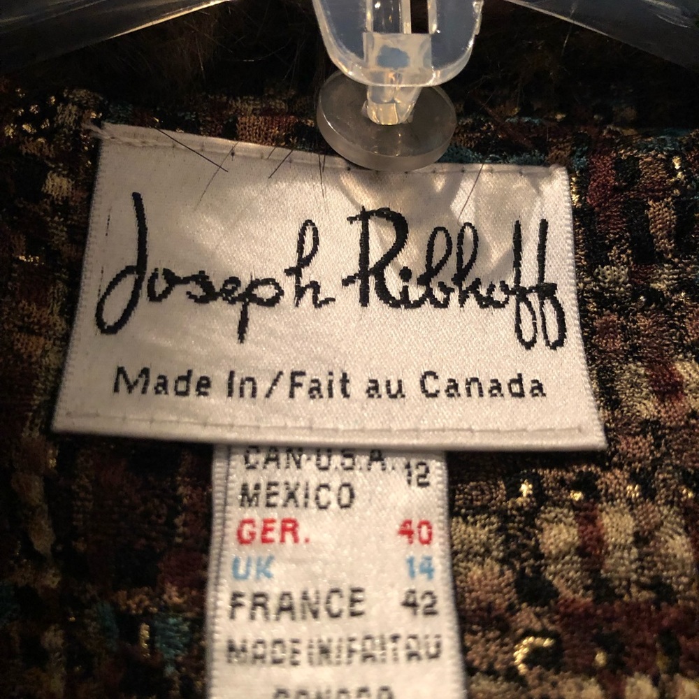 Suit - Picture 5 of 5
